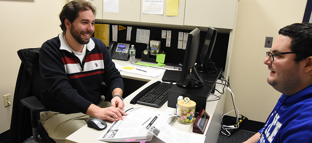 RCSJ Advisor advising a student
