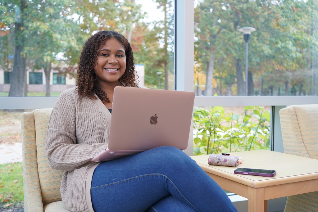 Rowan College of South Jersey Justice Studies student Tianna Holden is determined to earn her degree and inspire her son