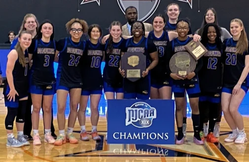 RCSJ Roadrunners Women’s Basketball Team Wins Fifth Region 19 Title, Heads to National Championship Tournament